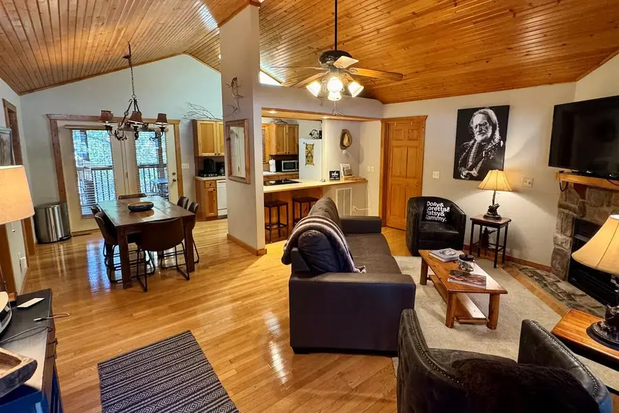 207 Cantwell Lane #Cabin 77, Branson West, MO 65737 - #2