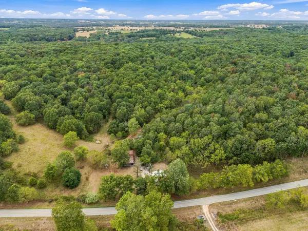 2887 State Highway Vv, Verona, MO 65769