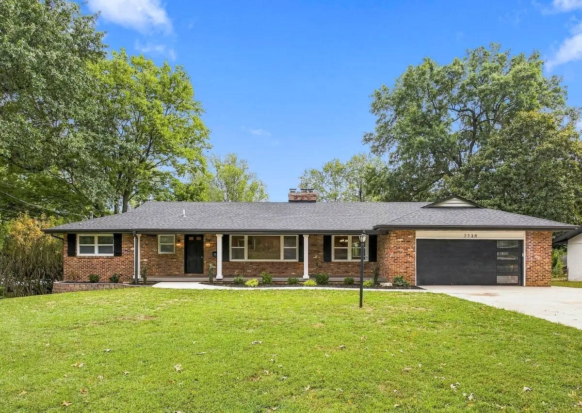 2734 E Glenwood Street, Springfield, MO 65804 - #1