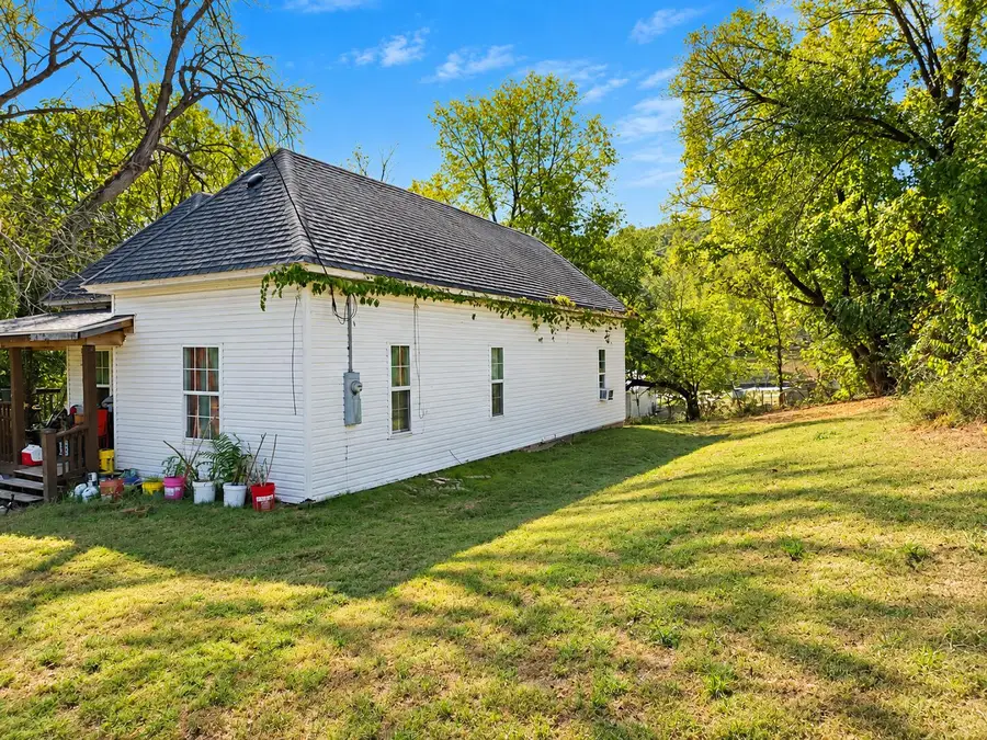 307 S Maple Street, Galena, MO 65656 - #2
