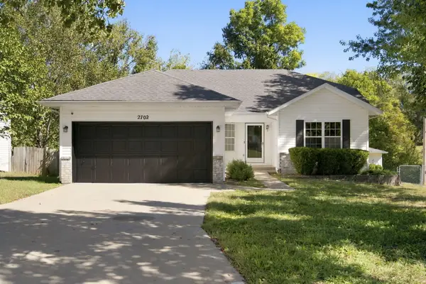 2702 S. 14th Street, Ozark, MO 65721