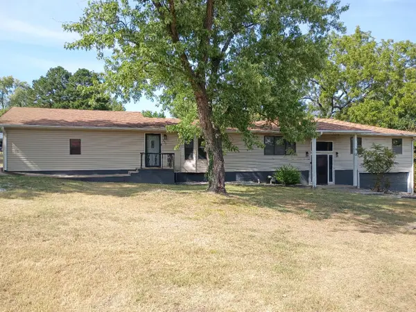 557 E Church Street, Granby, MO 64844