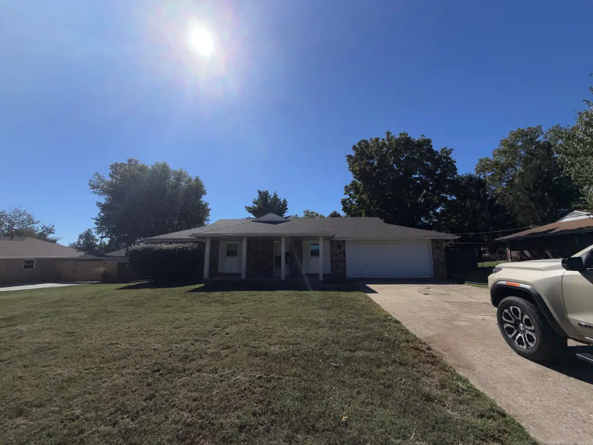 4160 W Tarkio Street, Springfield, MO 65802 - #1