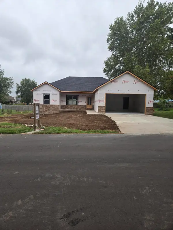 412 E Primrose Lane, Republic, MO 65738