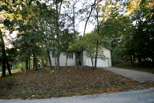 4040 Poplar Road, Merriam Woods, MO 65740