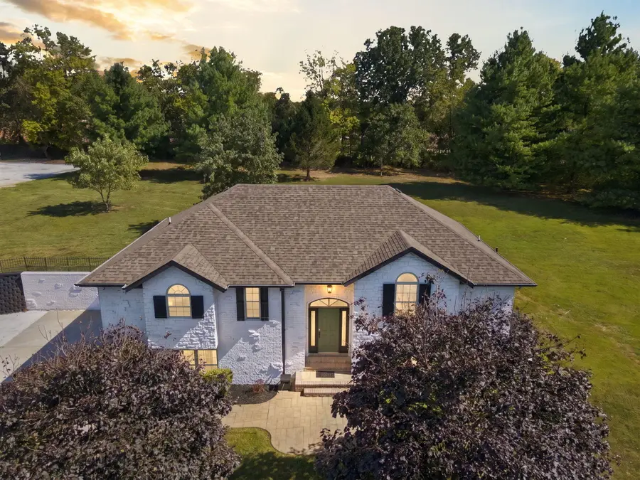 940 S Old Riverdale Road, Nixa, MO 65714 - #2