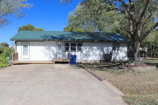 232 E Miller Street, Mansfield, MO 65704