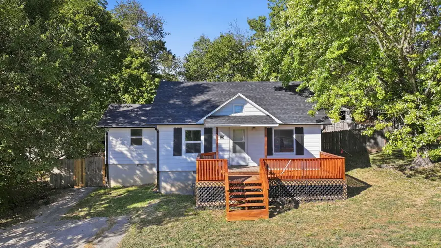 307 E Robertson Street, Ozark, MO 65721 - #2