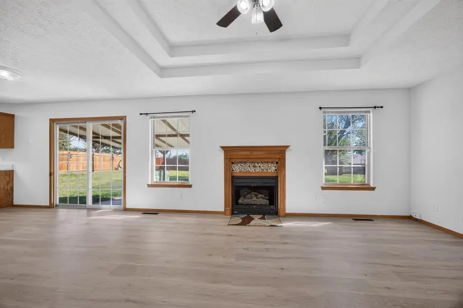 1350 S Concordia Avenue, Republic, MO 65738 - #2