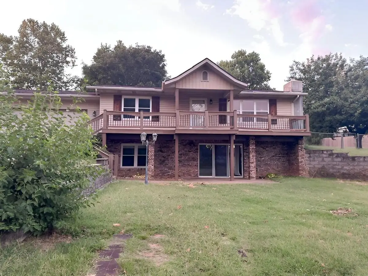 623 E Woodland Street, Republic, MO 65738 - #1