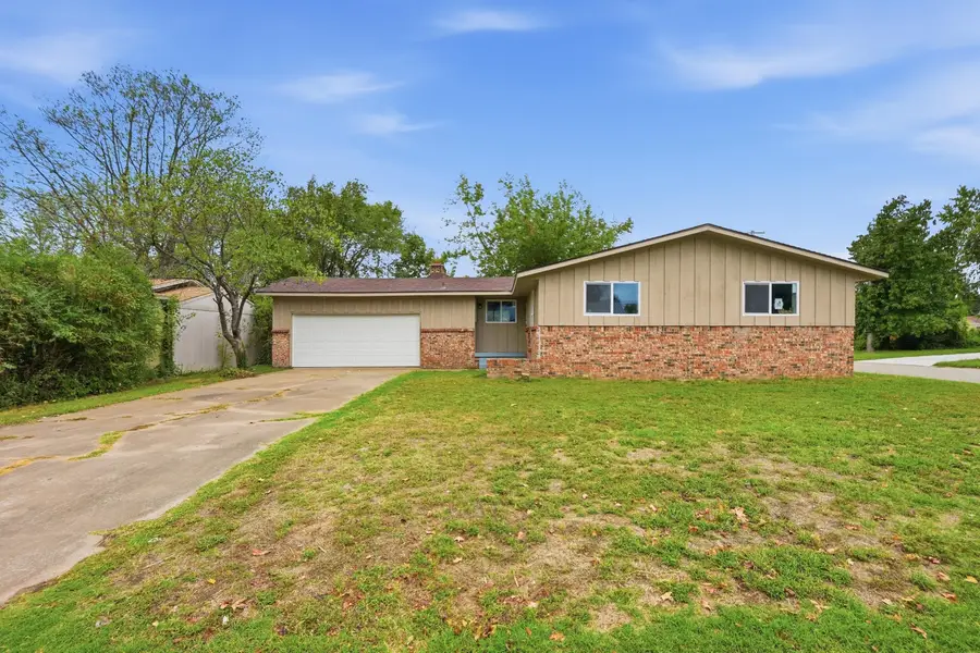 2402 Alabama Avenue, Joplin, MO 64804 - #2