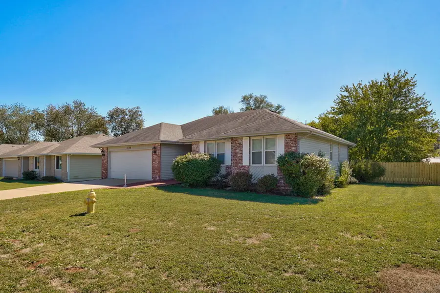 1542 W Deerfield Street, Springfield, MO 65807 - #2