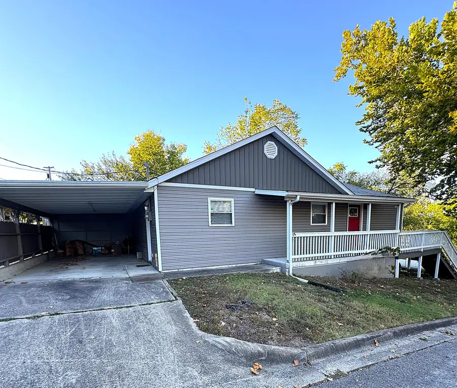 314 W Long Street, Branson, MO 65616 - #2