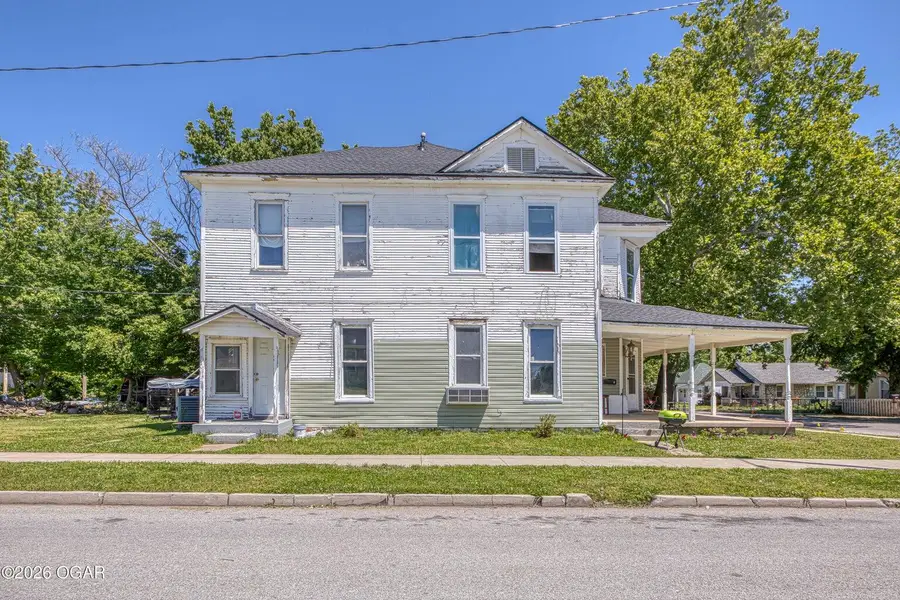 2028 S Wall Avenue, Joplin, MO 64804 - #3