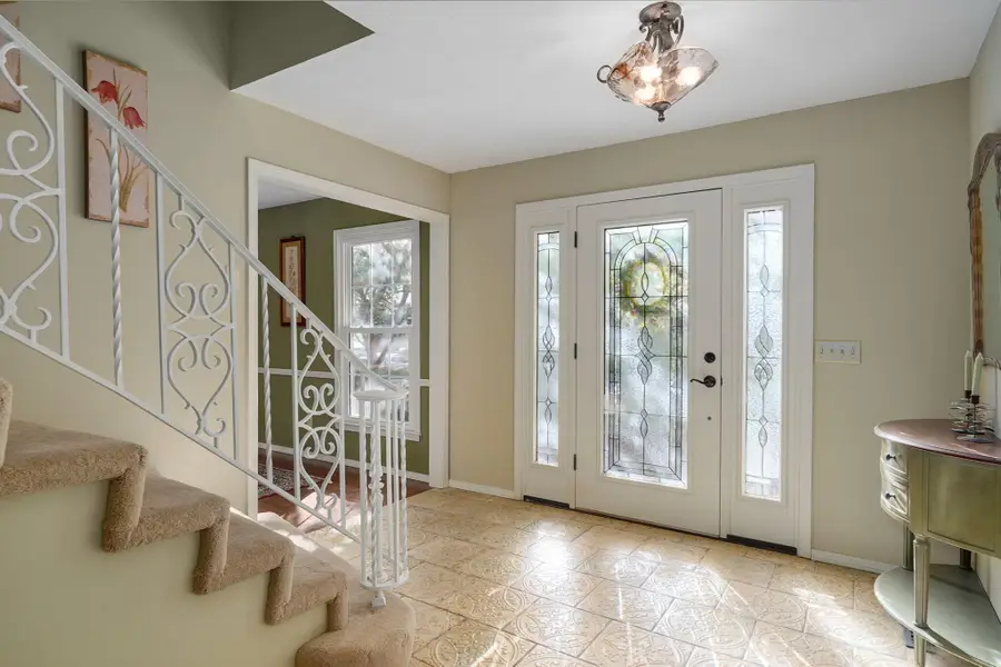 2926 S Versailles Avenue, Springfield, MO 65804 - #2