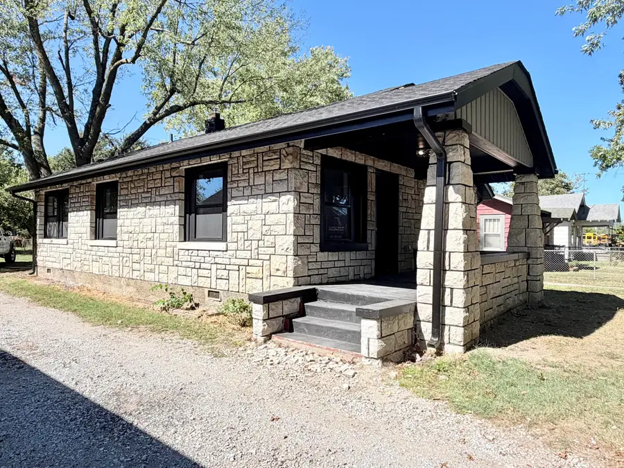 1518 S Murphy Lane, Joplin, MO 64801 - #2