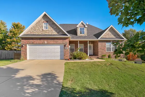 2127 N Williamsburg Lane, Ozark, MO 65721