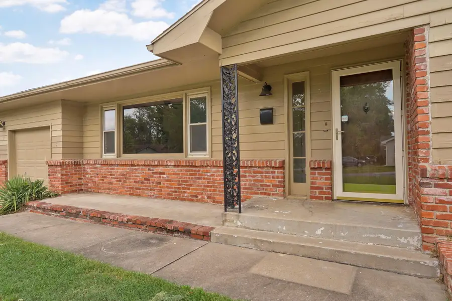 3171 E Linwood Street, Springfield, MO 65804 - #2