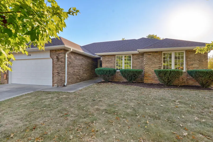 5038 S Red Oak Street, Battlefield, MO 65619 - #2