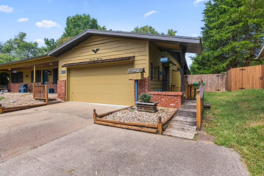 3151 E Wilshire Drive, Springfield, MO 65804 - #3