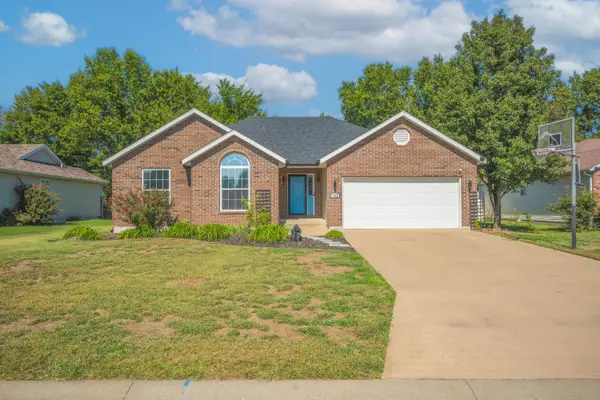 1009 Abby Lane, Pittsburg, KS 66762