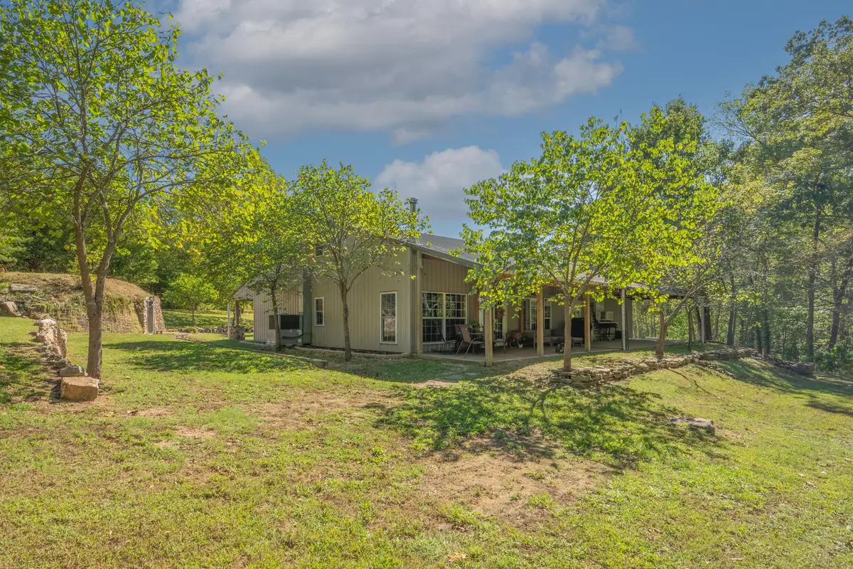 6193 Farm Road 1190, Aurora, MO 65605 - #1