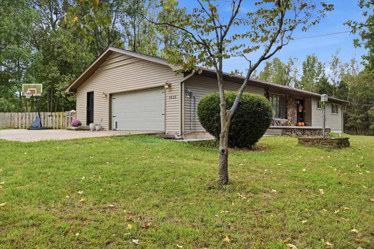 5028 N Farm Road 159, Springfield, MO 65803 - #1