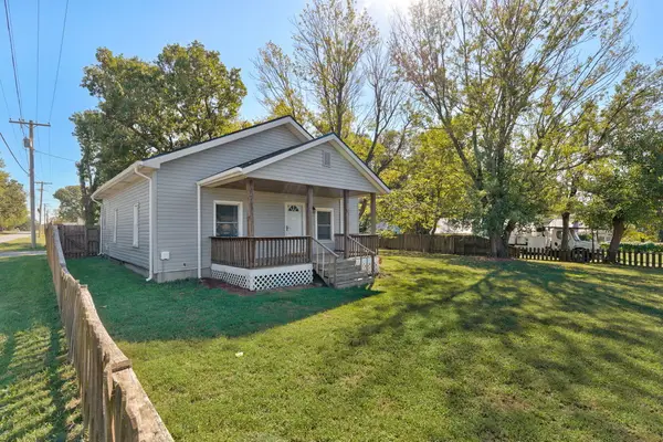 1352 N Ethyl Avenue, Springfield, MO 65802