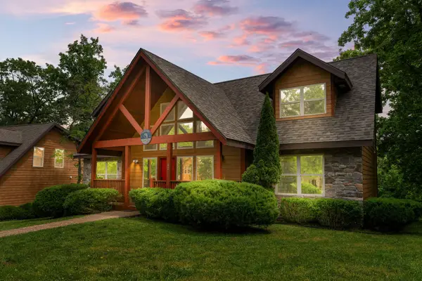 42 Willow Oak Lane, Branson, MO 65616