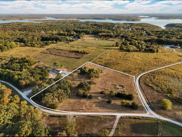 000 Canyon Drive #Lot 14, Wheatland, MO 65779