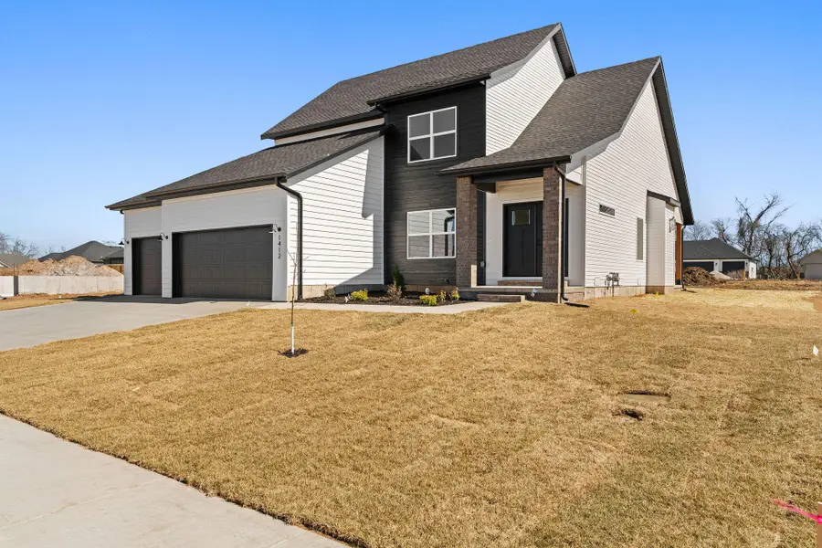 170 E Clayton Lane, Republic, MO 65738 - #3