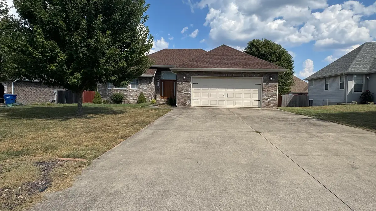 940 Bradford Court, Marshfield, MO 65706 - #1