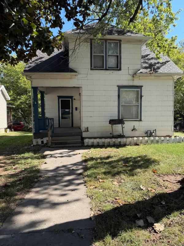 1032 Valley Street, Carthage, MO 64836