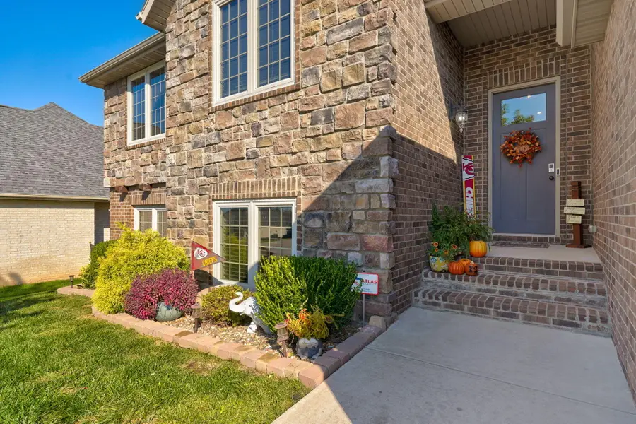 2275 N Citation Avenue, Springfield, MO 65802 - #3