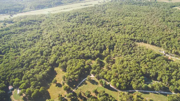 000 Lonnie Lane, Seneca, MO 64865