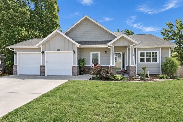 328 Three Pines Circle, Reeds Spring, MO 65737