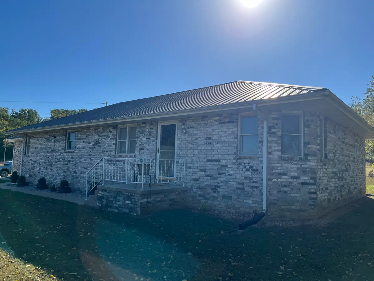 16224 Farm Road 1120, Cassville, MO 65625 - #1