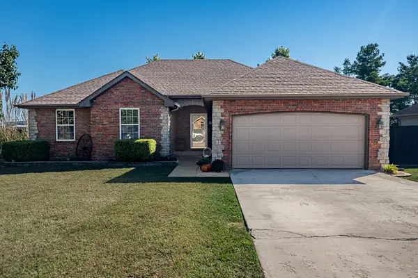 508 Ponderosa Avenue, Rogersville, MO 65742