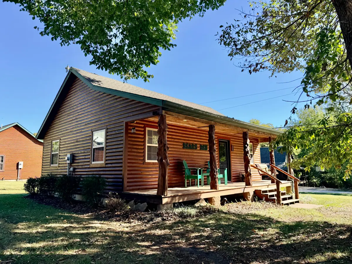 825 E Surf Street, Stockton, MO 65785 - #1