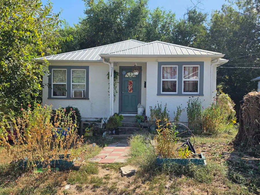 200 Park Street, Houston, MO 65483 - #2