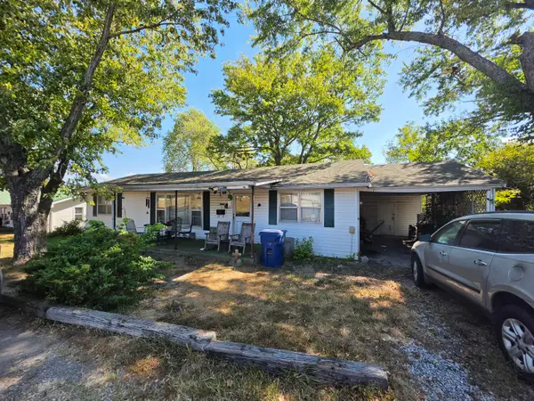 200 Park Street, Houston, MO 65483