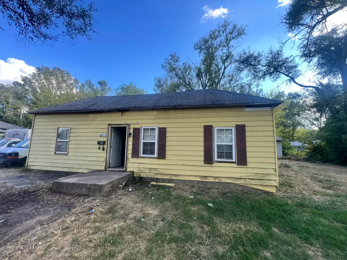 2920 W Mount Vernon Street, Springfield, MO 65802 - #1