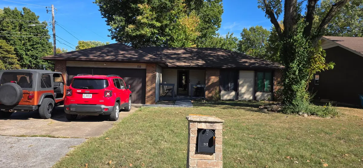 712 S Barnes Avenue, Springfield, MO 65802 - #1