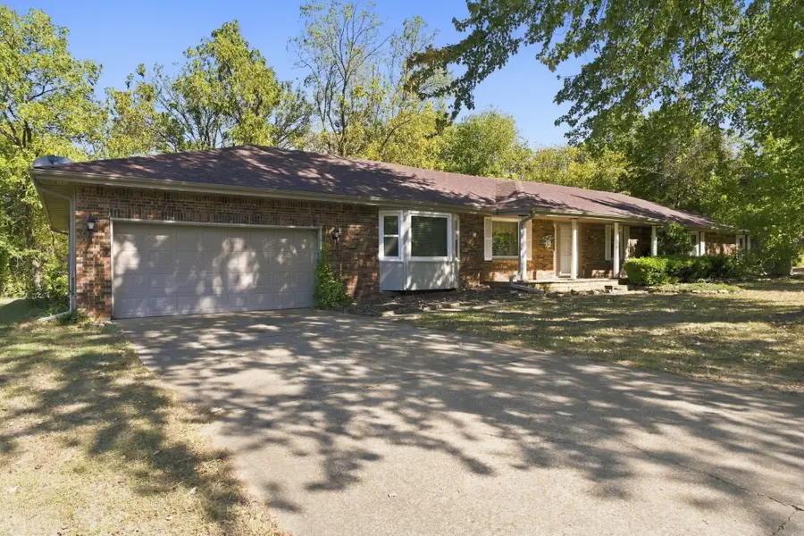 2565 E Chinkapin Lane, Springfield, MO 65804 - #3