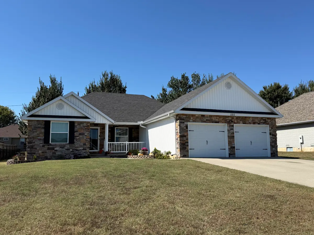 535 S Gary Avenue, Bolivar, MO 65613 - #1