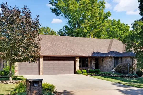 4045 E Linwood Street, Springfield, MO 65809
