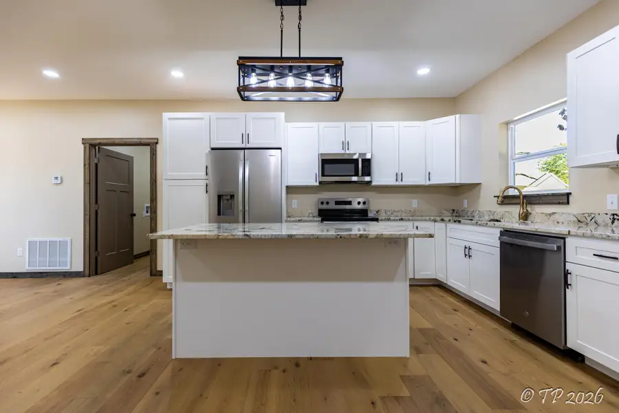000 Howard Avenue, West Plains, MO 65775 - #3