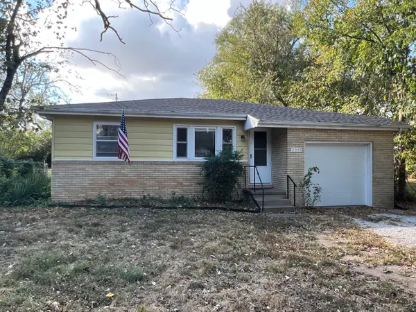 2331 N Fay Avenue, Springfield, MO 65803