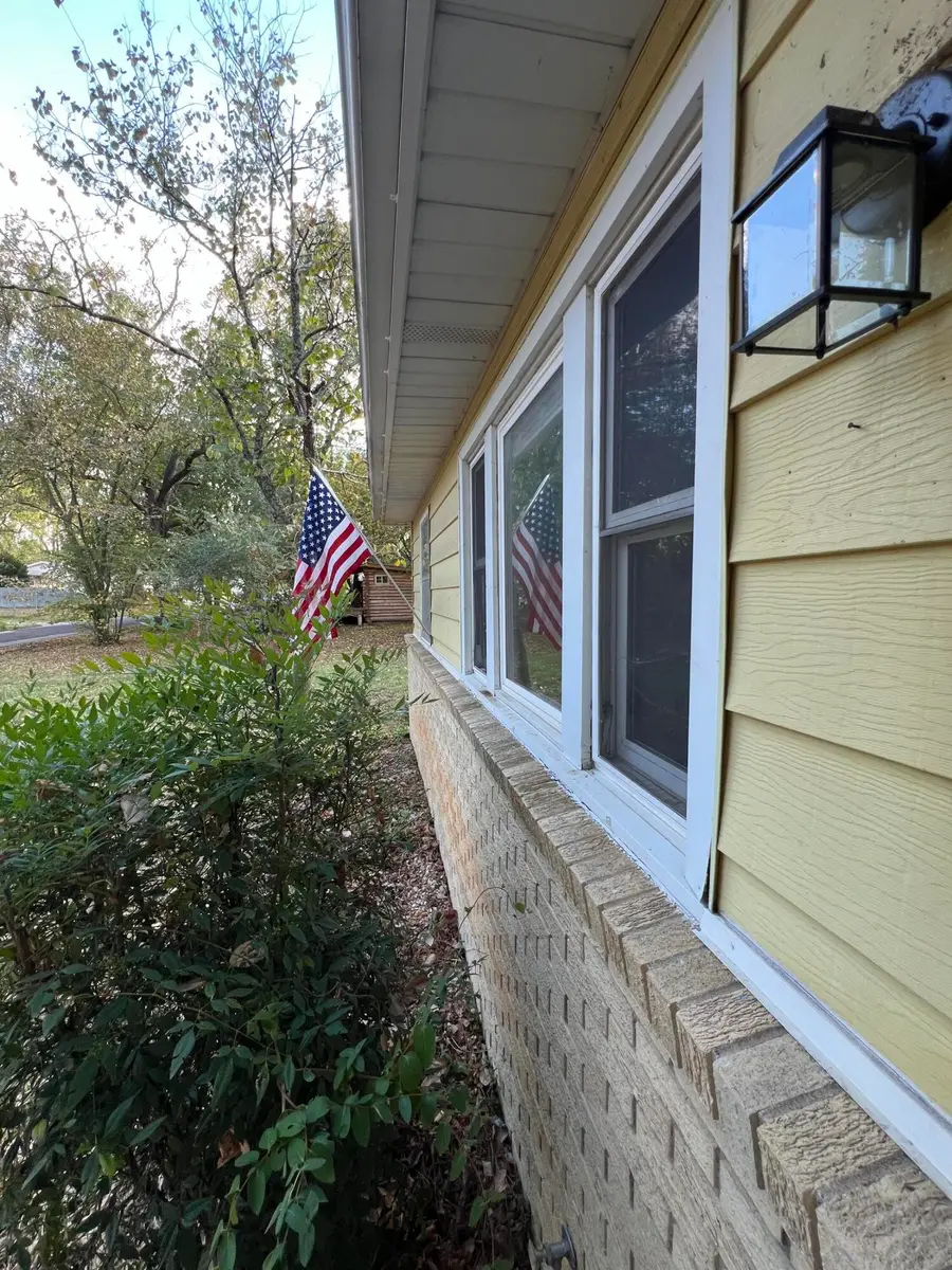 2331 N Fay Avenue, Springfield, MO 65803 - #2