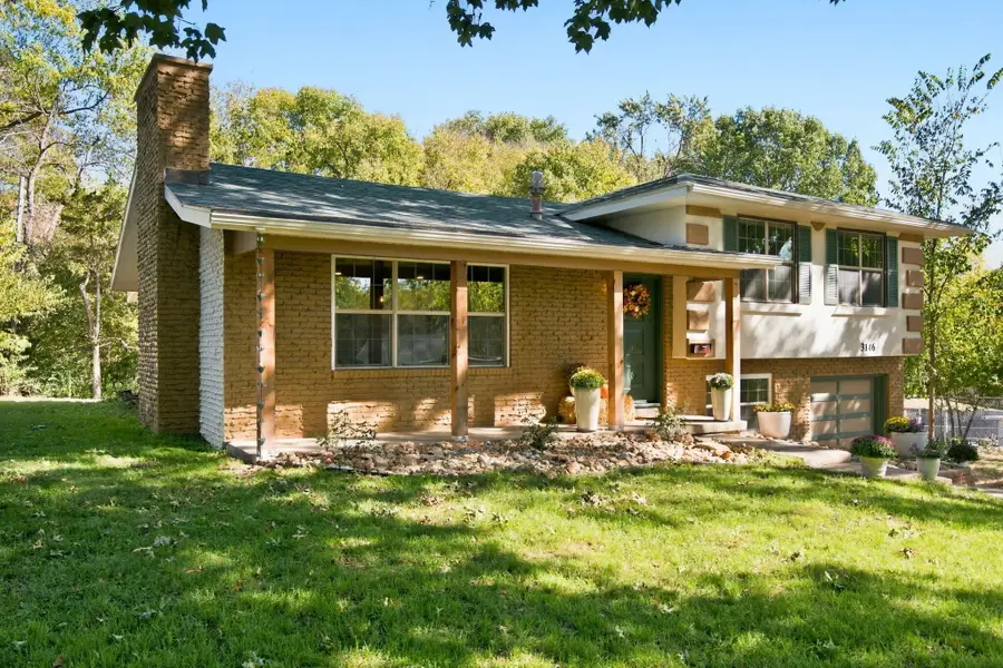 3146 S Lochlomond Drive, Springfield, MO 65804 - #2